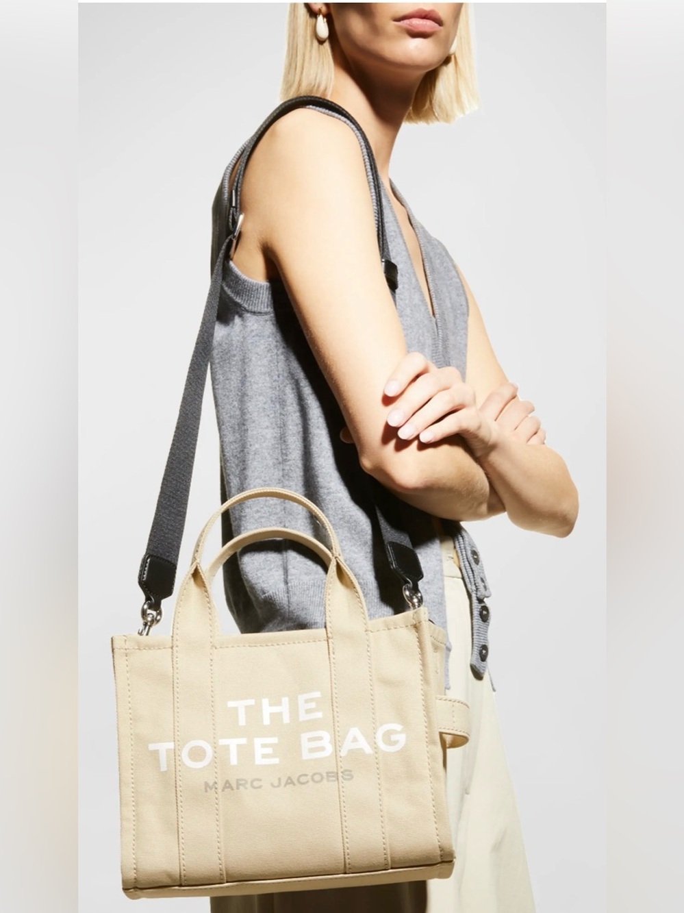 Marc Jacobs The Tote Bag Beige with Black Strap-Zipper Enclosure-Medium